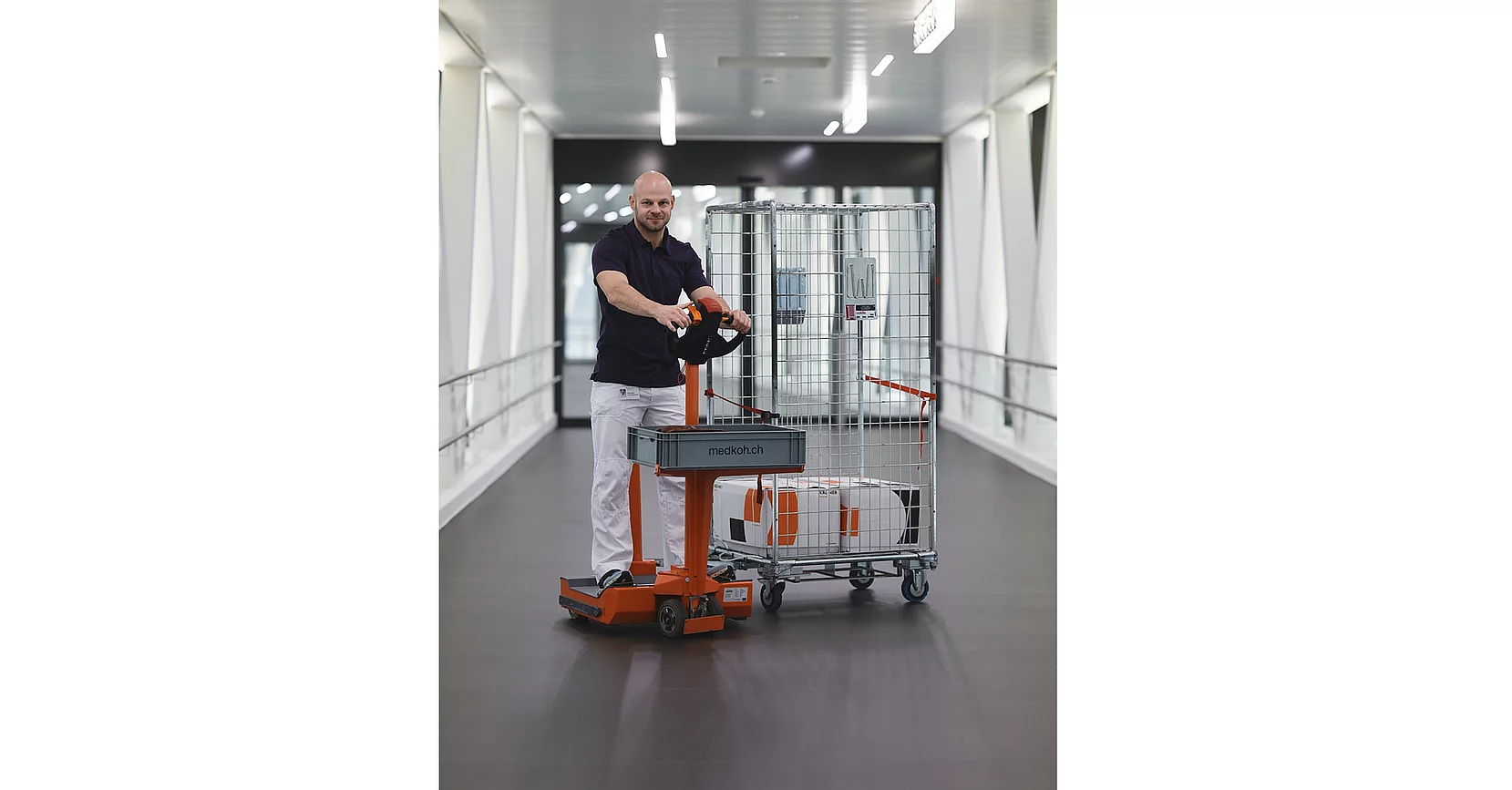 Elektroschlepper SURF