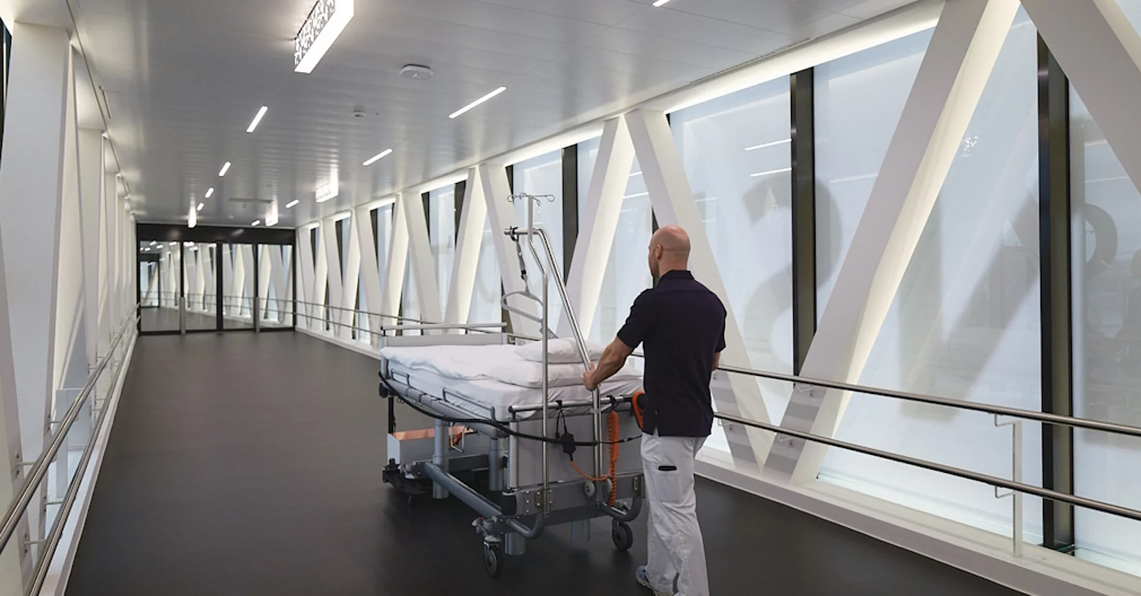 Bettentransporter BETTY Bettentransporter BETTY